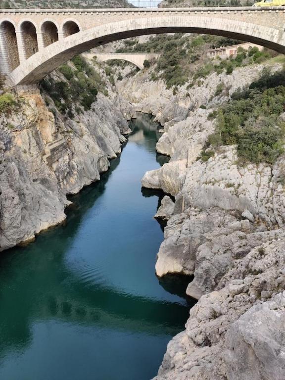شقة Hidden Gem Au Coeur De Sete & Vue Sur Mont St Clair المظهر الخارجي الصورة